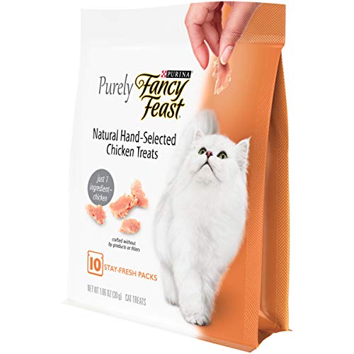 Purina Fancy Feast Purely Natural Hand-Selected Chicken Cat Treats 1.06 Oz. Pouch