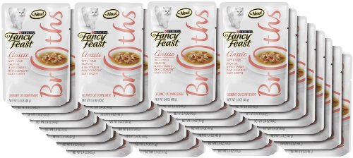 Purina Fancy Feast Classic With Wild Salmon & Vegetables Cat Food - (32) 1.4 Oz. Pouch