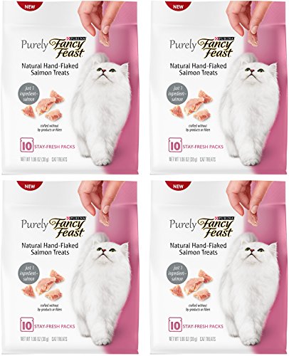 Fancy Feast Cat Treats - Natural Hand-Flaked Salmon Treats - 10 Count Treats Per Pouch - Pack of 4 Pouches